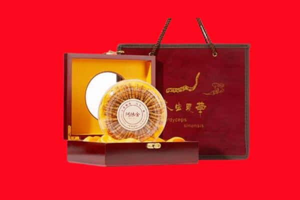 收购资讯:江城区回收冬虫夏草是按克吗